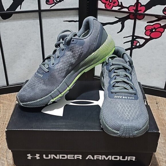 Under Armour Machina 2 Gray Lime Green Shoes Size 8 New - Picture 4 of 8